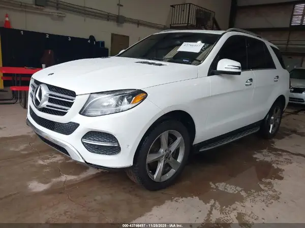 4JGDA5JB4JB084112 2018 MERCEDES-BENZ GLE - Image 2