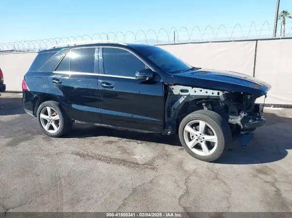 4JGDA5JB4JB108778 2018 MERCEDES-BENZ GLE - Image 1