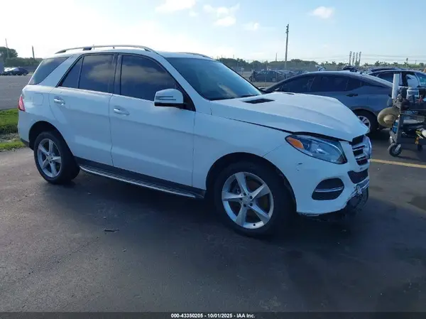 4JGDA5JB4JB136323 2018 MERCEDES-BENZ GLE - Image 1