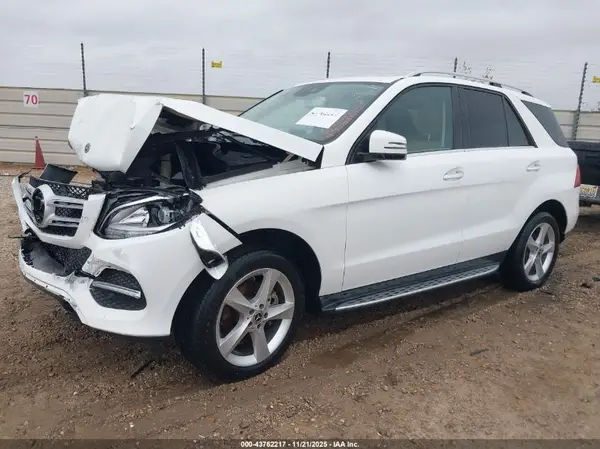 4JGDA5JB4JB185845 2018 MERCEDES-BENZ GLE - Image 2
