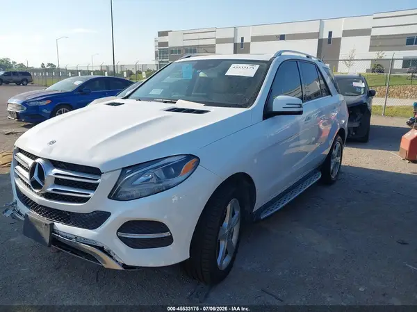 4JGDA5JB4JB185974 2018 MERCEDES-BENZ GLE - Image 2