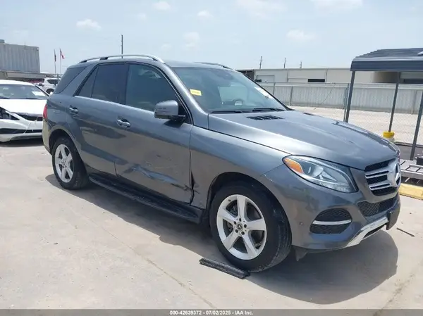 4JGDA5JB4JB190687 2018 MERCEDES-BENZ GLE - Image 1