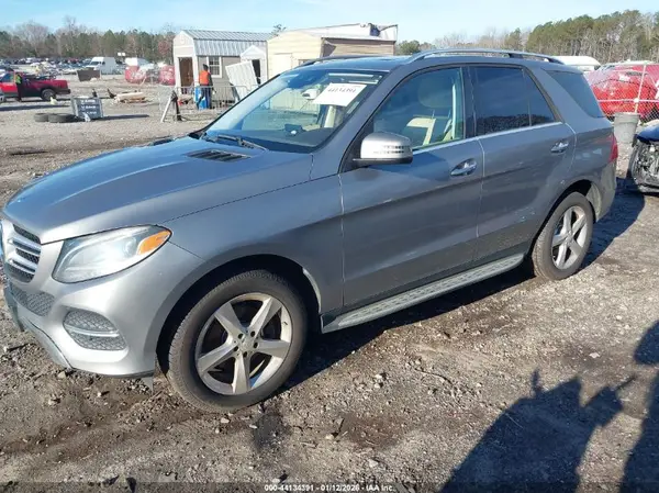 4JGDA5JB5GA670395 2016 MERCEDES-BENZ GLE - Image 2