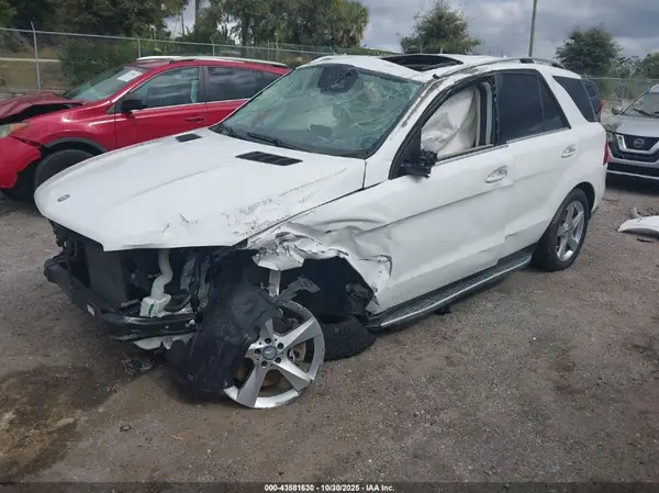 4JGDA5JB5GA678027 2016 MERCEDES-BENZ GLE - Image 2