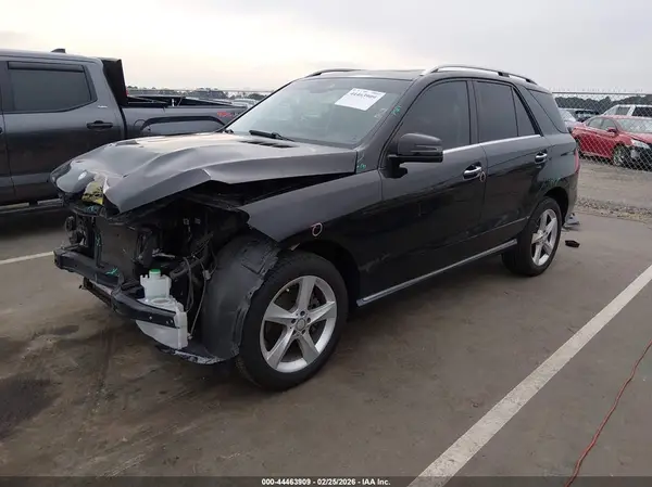 4JGDA5JB5GA723256 2016 MERCEDES-BENZ GLE - Image 2