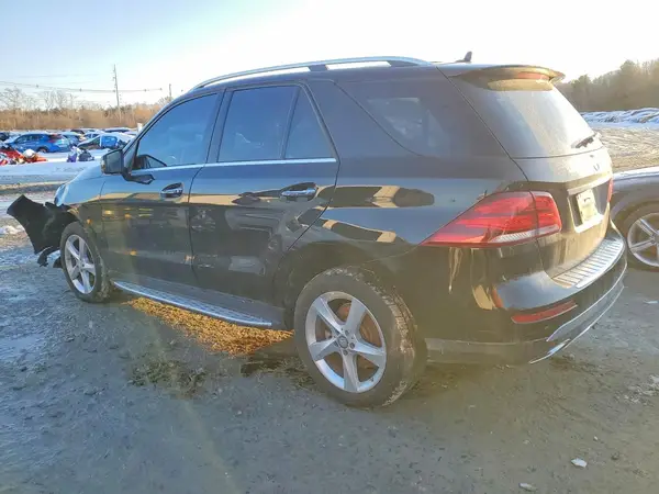 4JGDA5JB5GA747864 2016 MERCEDES-BENZ GLE - Image 2