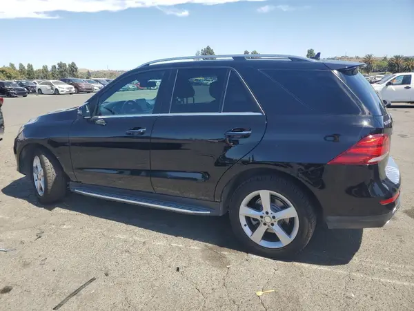 4JGDA5JB5GA774840 2016 MERCEDES-BENZ GLE - Image 2