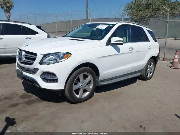 4JGDA5JB5GA786647 2016 MERCEDES-BENZ GLE - Image 2