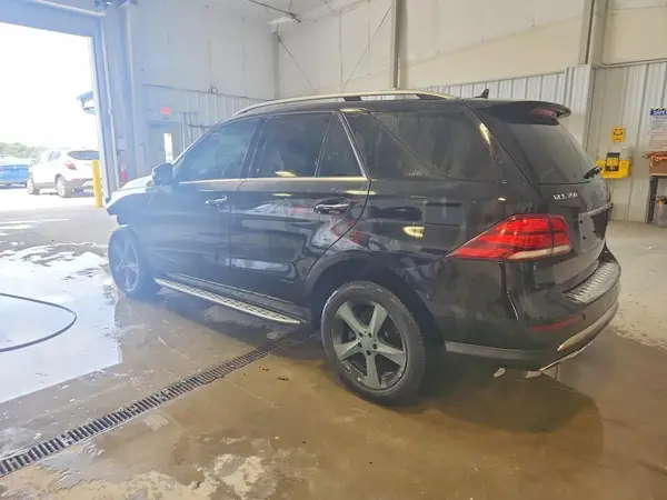 4JGDA5JB5HA819339 2017 MERCEDES-BENZ GLE - Image 2