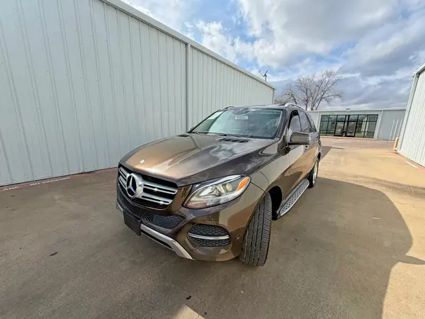 4JGDA5JB5HA820264 2017 MERCEDES-BENZ GLE - Image 2