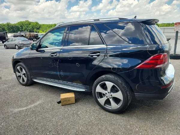 4JGDA5JB5HA851742 2017 MERCEDES-BENZ GLE - Image 2