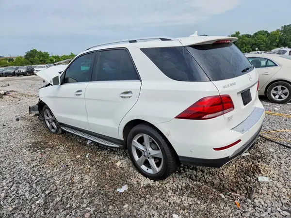 4JGDA5JB5HA884028 2017 MERCEDES-BENZ GLE - Image 2