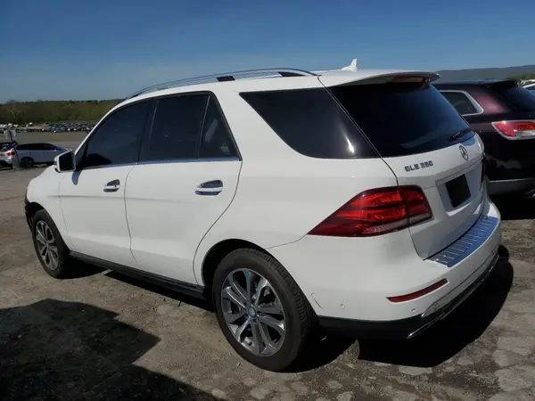 4JGDA5JB5HA900650 2017 MERCEDES-BENZ GLE - Image 2