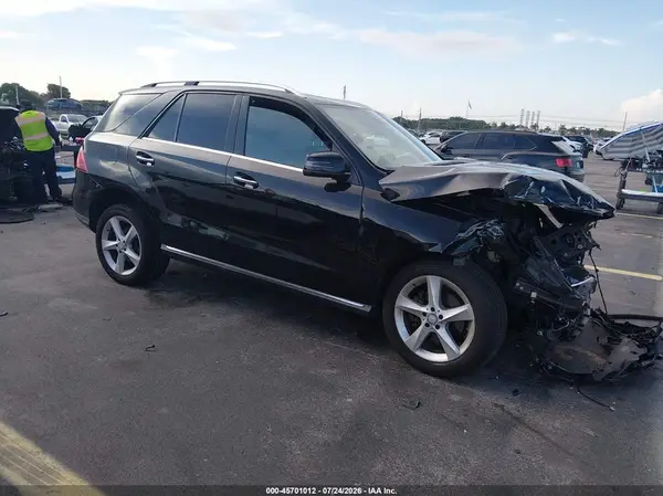 4JGDA5JB5HA902916 2017 MERCEDES-BENZ GLE - Image 1