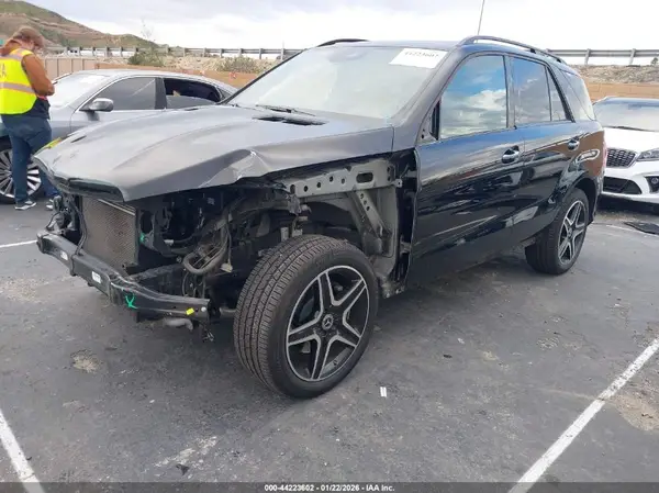 4JGDA5JB5HA909400 2017 MERCEDES-BENZ GLE - Image 2