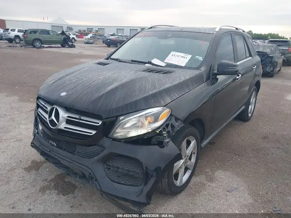 4JGDA5JB5HA944664 2017 MERCEDES-BENZ GLE - Image 2