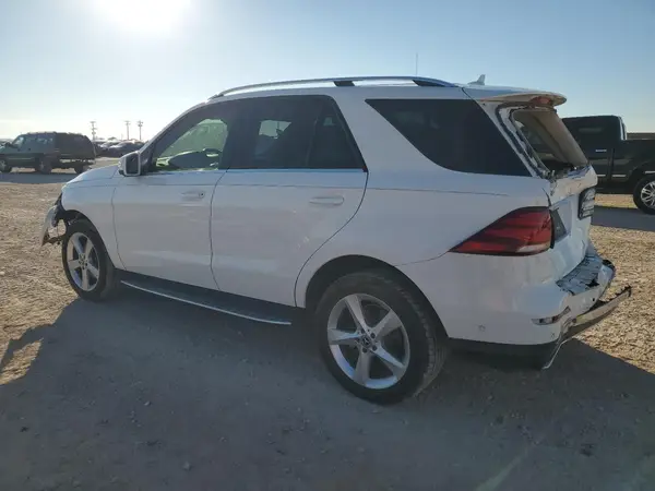 4JGDA5JB5HA946561 2017 MERCEDES-BENZ GLE - Image 2