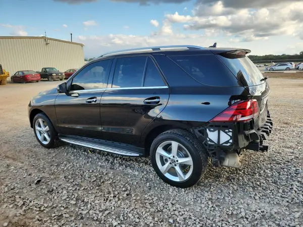 4JGDA5JB5JB011296 2018 MERCEDES-BENZ GLE - Image 2