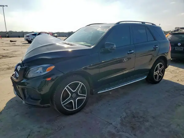 4JGDA5JB5JB048395 2018 MERCEDES-BENZ GLE - Image 1