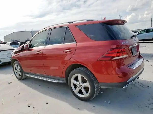 4JGDA5JB5JB061874 2018 MERCEDES-BENZ GLE - Image 2