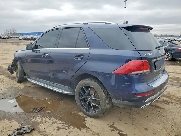 4JGDA5JB5JB066721 2018 MERCEDES-BENZ GLE - Image 2