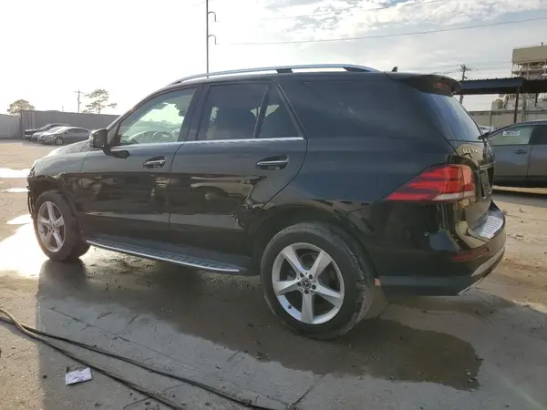 4JGDA5JB5JB122785 2018 MERCEDES-BENZ GLE - Image 2