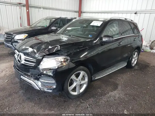 4JGDA5JB5JB164437 2018 MERCEDES-BENZ GLE - Image 2