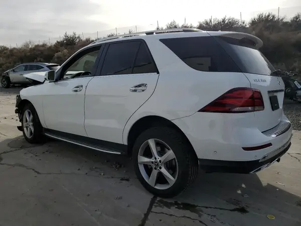 4JGDA5JB5JB201096 2018 MERCEDES-BENZ GLE - Image 2