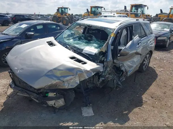 4JGDA5JB6GA650656 2016 MERCEDES-BENZ GLE - Image 2