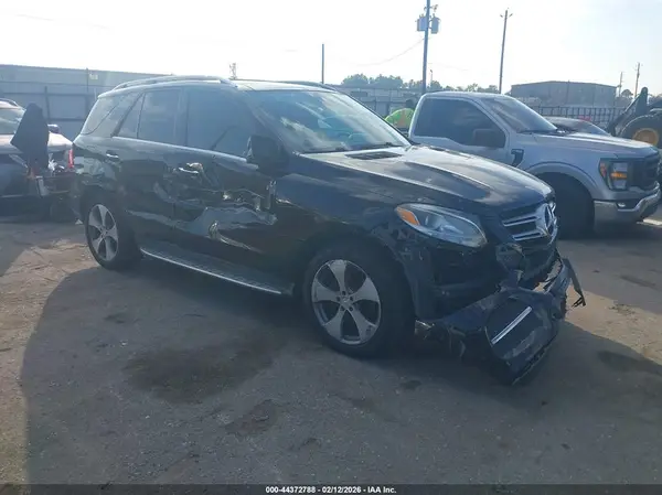 4JGDA5JB6GA666632 2016 MERCEDES-BENZ GLE - Image 1