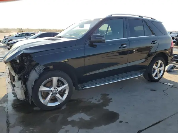 4JGDA5JB6HA815817 2017 MERCEDES-BENZ GLE - Image 1