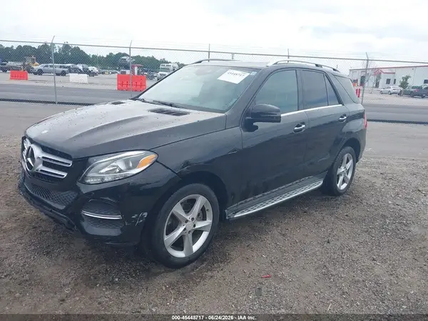 4JGDA5JB6HA865620 2017 MERCEDES-BENZ GLE - Image 2