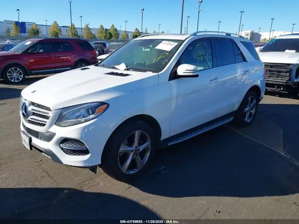 4JGDA5JB6HA965992 2017 MERCEDES-BENZ GLE - Image 2