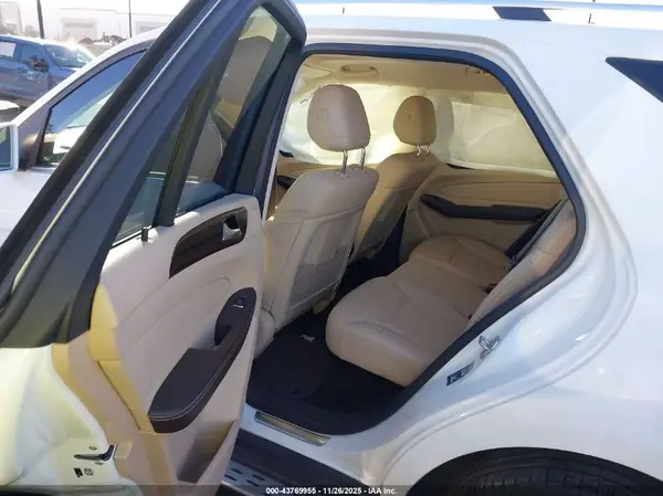 4JGDA5JB6HA965992 2017 MERCEDES-BENZ GLE - Image 8