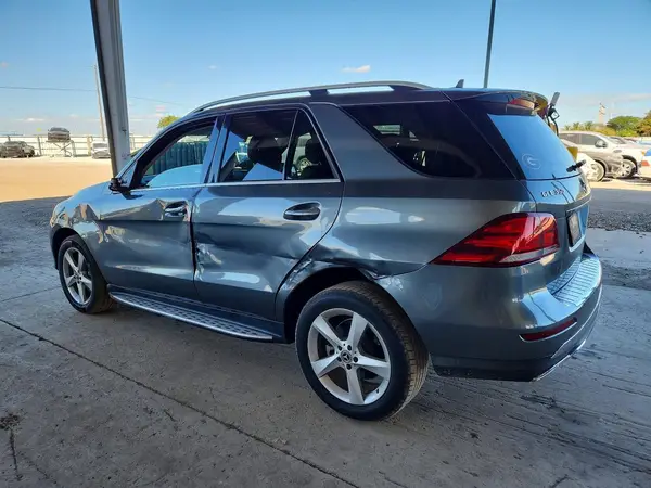 4JGDA5JB6JA998609 2018 MERCEDES-BENZ GLE - Image 2