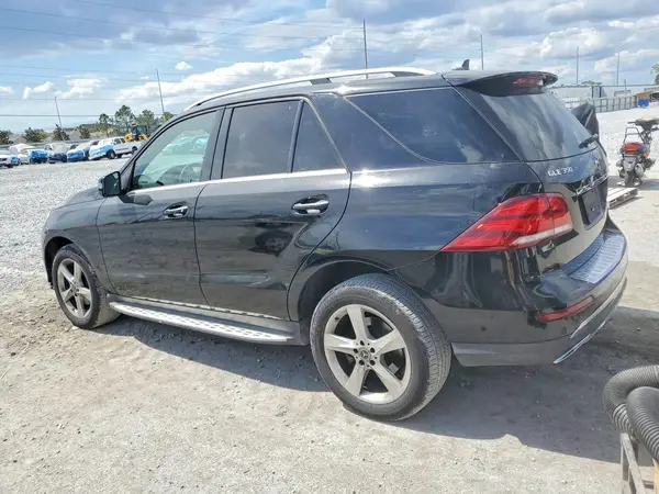 4JGDA5JB6JB004549 2018 MERCEDES-BENZ GLE - Image 2