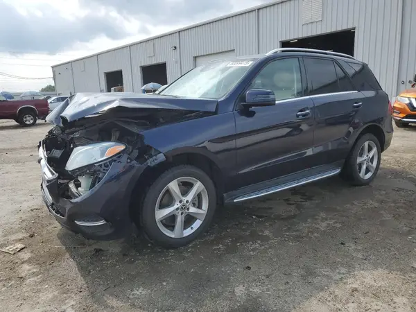 4JGDA5JB6JB012585 2018 MERCEDES-BENZ GLE - Image 1