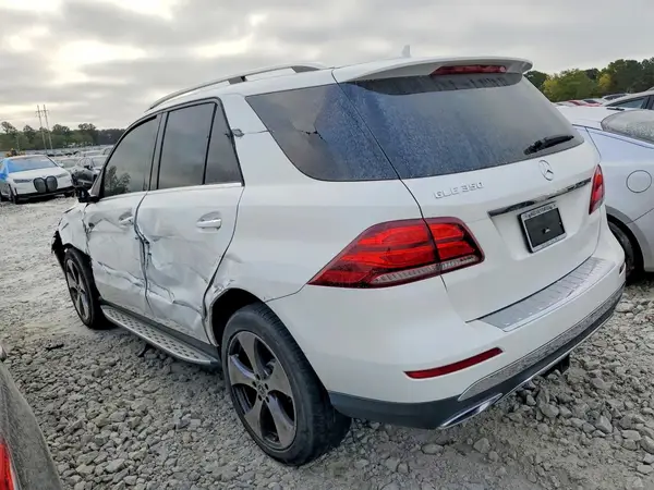 4JGDA5JB6JB041715 2018 MERCEDES-BENZ GLE - Image 2