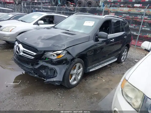 4JGDA5JB6JB043075 2018 MERCEDES-BENZ GLE - Image 2