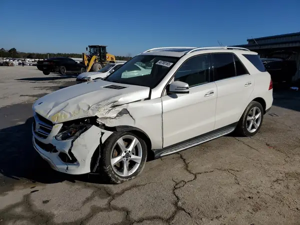 4JGDA5JB6JB085567 2018 MERCEDES-BENZ GLE - Image 1