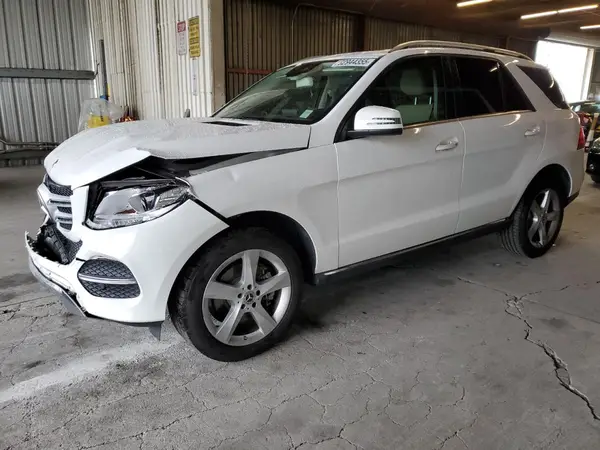 4JGDA5JB6JB128322 2018 MERCEDES-BENZ GLE - Image 1