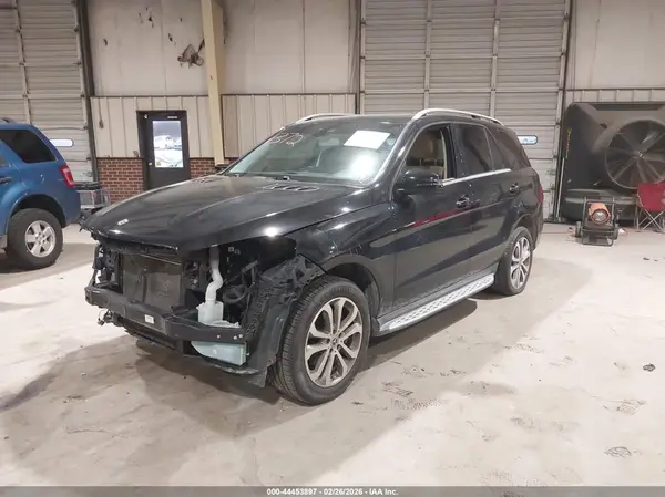 4JGDA5JB6JB169114 2018 MERCEDES-BENZ GLE - Image 2