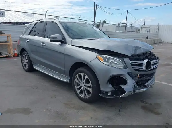 4JGDA5JB7GA687442 2016 MERCEDES-BENZ GLE - Image 1