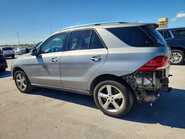 4JGDA5JB7GA688946 2016 MERCEDES-BENZ GLE - Image 2