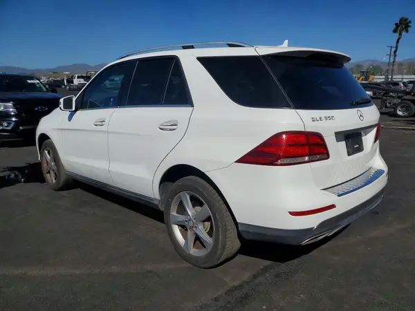 4JGDA5JB7GA724540 2016 MERCEDES-BENZ GLE - Image 2
