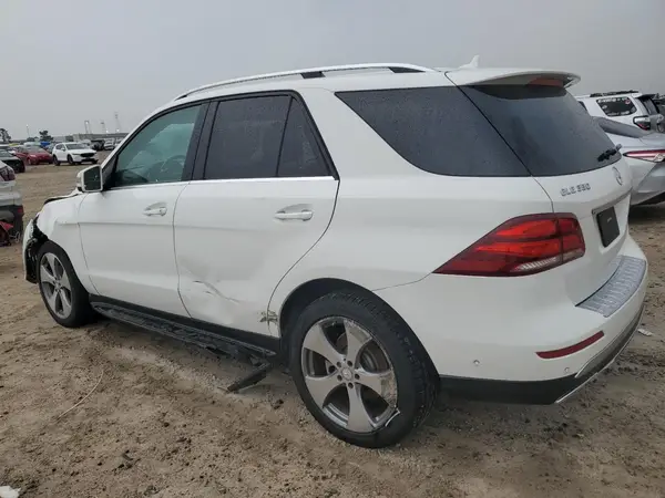 4JGDA5JB7GA724764 2016 MERCEDES-BENZ GLE - Image 2