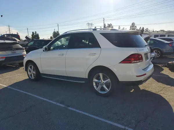 4JGDA5JB7GA727339 2016 MERCEDES-BENZ GLE - Image 2