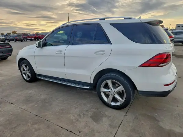 4JGDA5JB7GA740401 2016 MERCEDES-BENZ GLE - Image 2