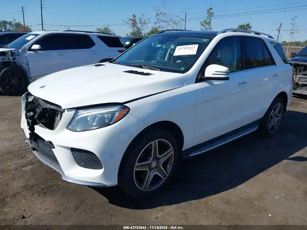 4JGDA5JB7GA749535 2016 MERCEDES-BENZ GLE - Image 2