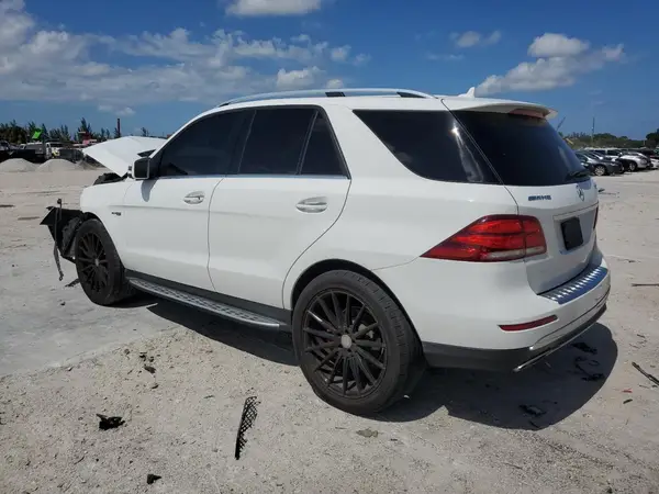 4JGDA5JB7GA752399 2016 MERCEDES-BENZ GLE - Image 2
